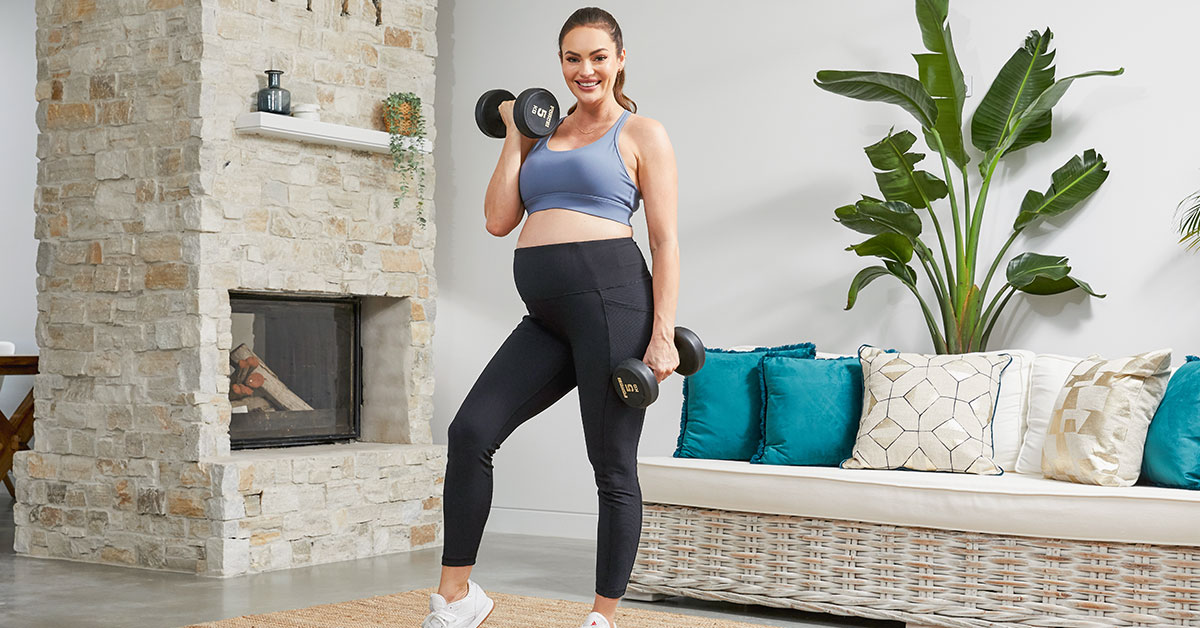 Emily-Skye-Fitness-During-Pregnancy-Postpartum-Body-Positivity