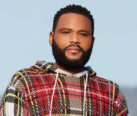 Anthony Anderson outdoors