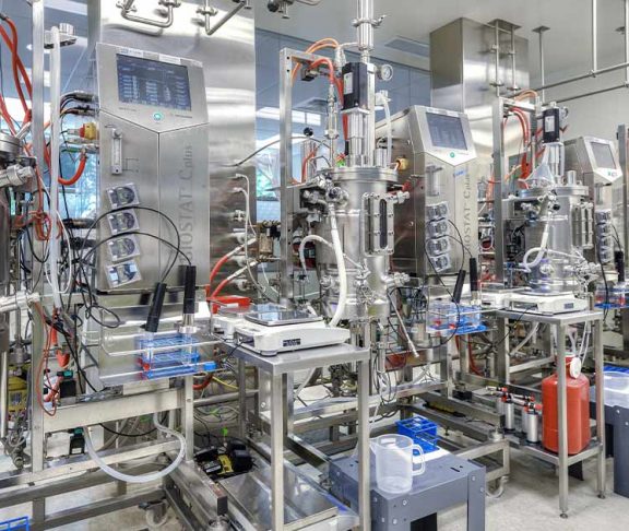 BIOSTAT C Plus machines lined up in a Biodextris lab