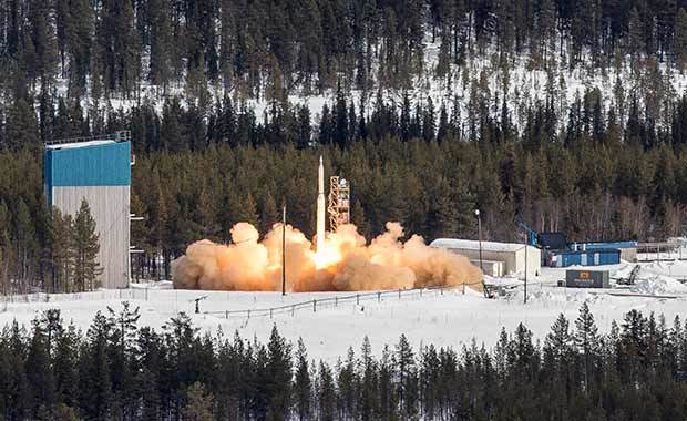 Uppskjutning av raket från Esrange i Kiruna. Foto: SSC/Marcus Lindh