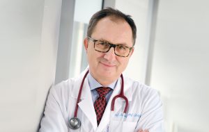 Prof. dr Krzysztof Strojek