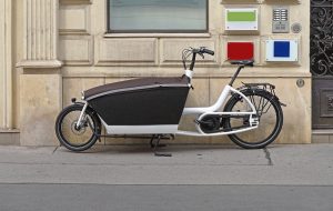 Transport bicycle with big cargo box